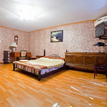 אלמטי Lessor Apartments חדר תמונה