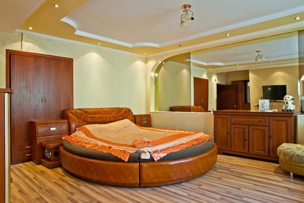 אלמטי Lessor Apartments חדר תמונה