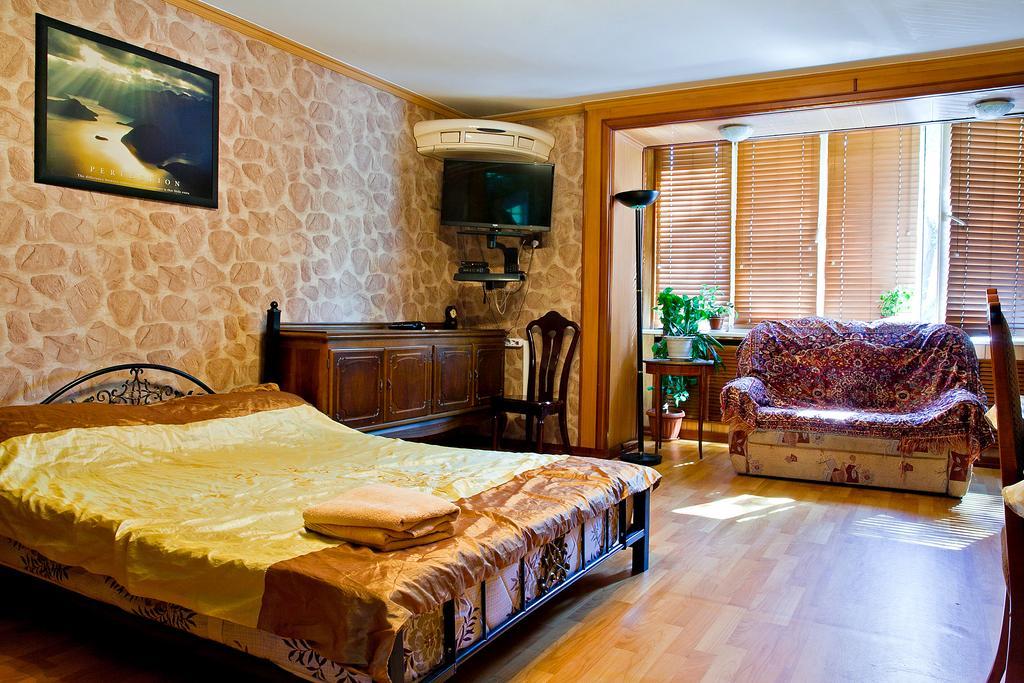 אלמטי Lessor Apartments חדר תמונה