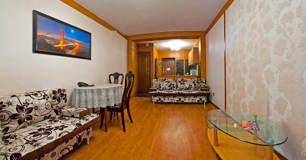 אלמטי Lessor Apartments חדר תמונה